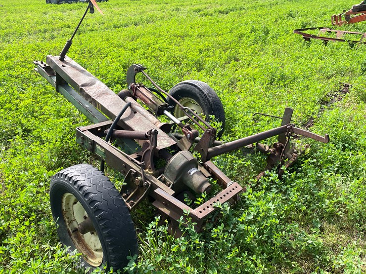 john-deere-11-image-8