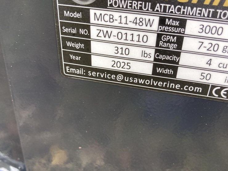 wolverine-mcb-11-48w-mini-skid-combination-bucket-image-3