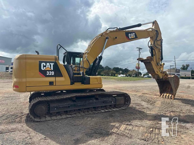 2019-caterpillar-320-image-38