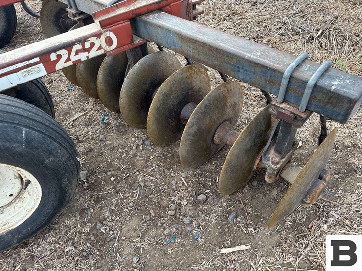 hesston-2420-image-21