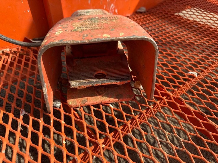 2007-jlg-600s-image-21