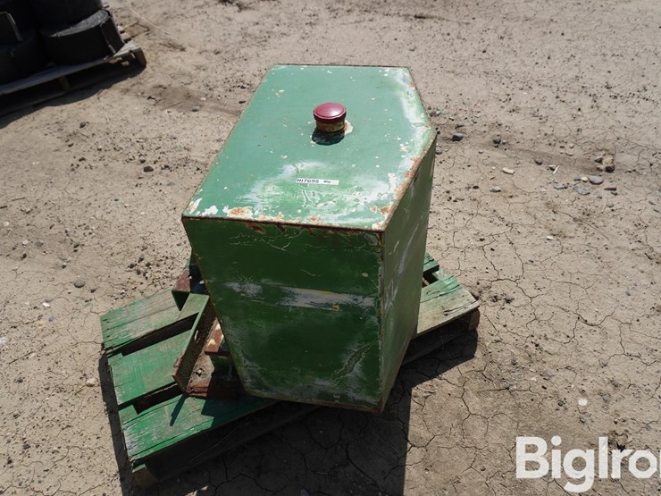 john-deere-front-fuel-tank-image-4