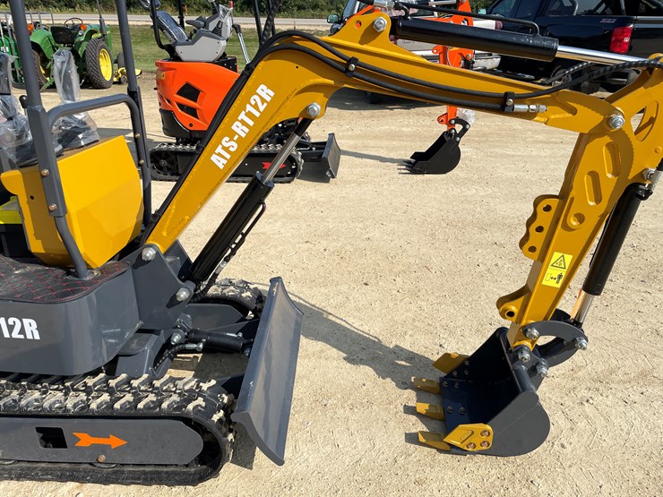 #205-•-new-rt12r-mini-excavator-image-17