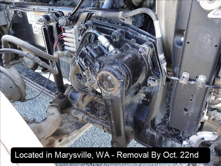 2015-peterbilt-367-image-14
