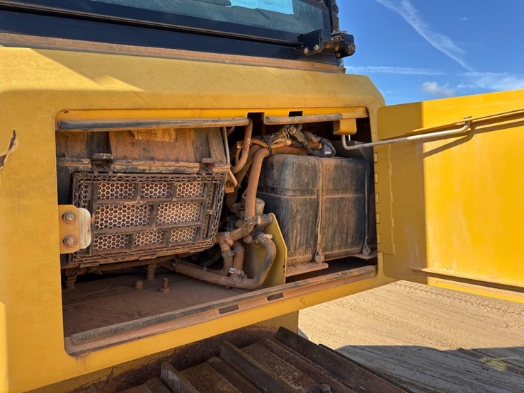 2007-caterpillar-d6k-lgp-image-39