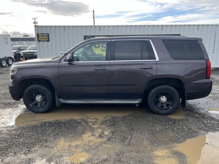 2015-chevrolet-tahoe-image-7