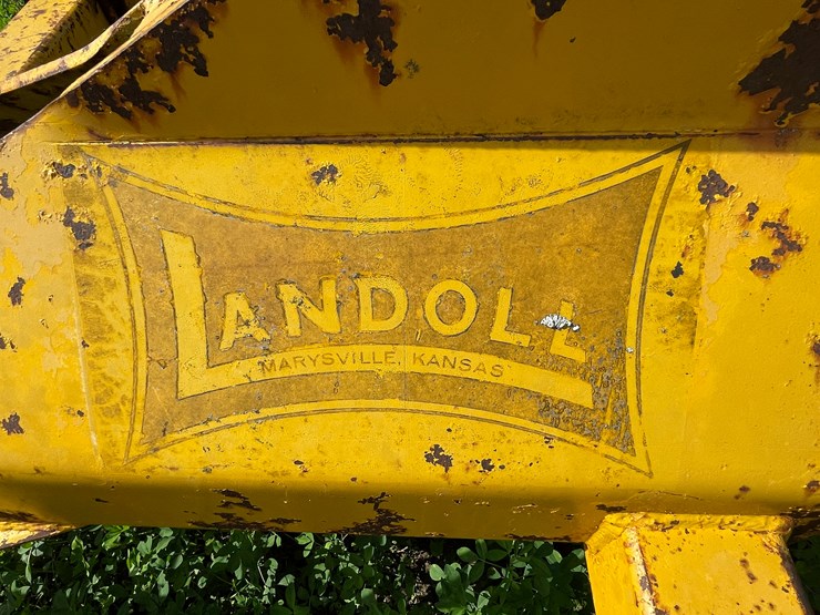 #4437-•-landoll-(7)-tooth-chisel-plow-image-9