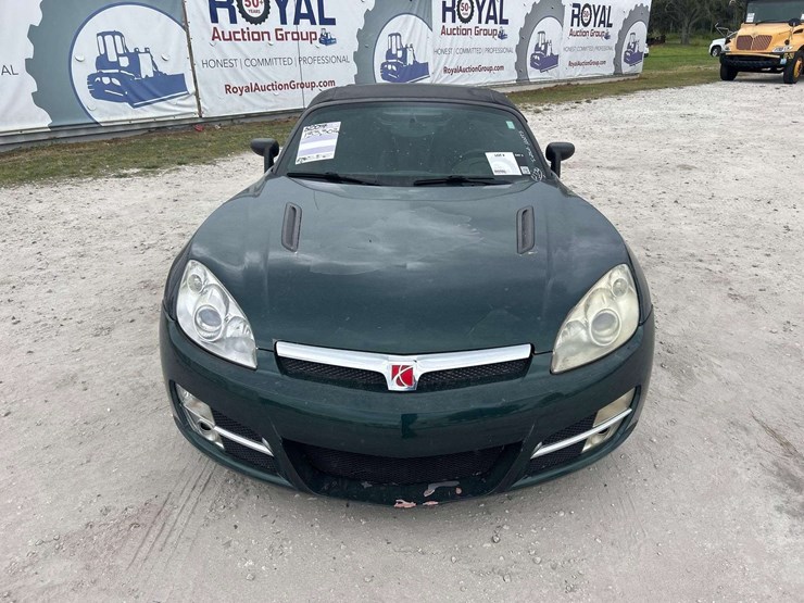 2007-saturn-sky-convertible-coupe-image-18