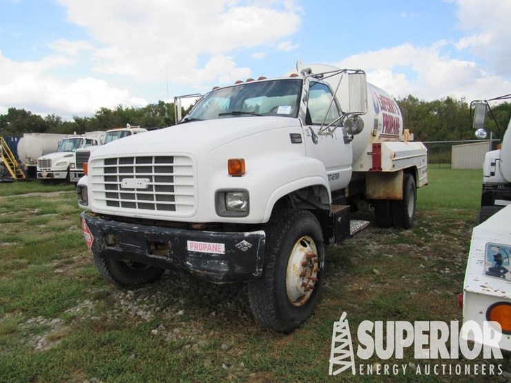 (x)-(14-17)-2000-gmc-c7500-s/a-cab-&-chassis,-vin--image-1