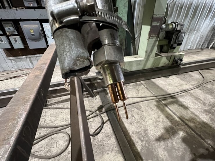 submerged-arc-welding-system-image-6