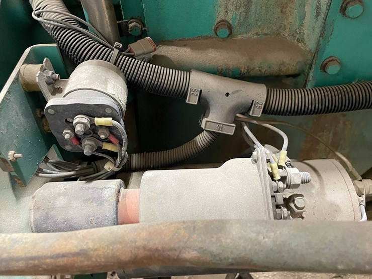 #8615-•-1999-cummins-dfeh-generator-(aps)-image-105