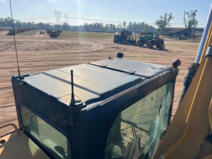 2016-caterpillar-336fl-image-16