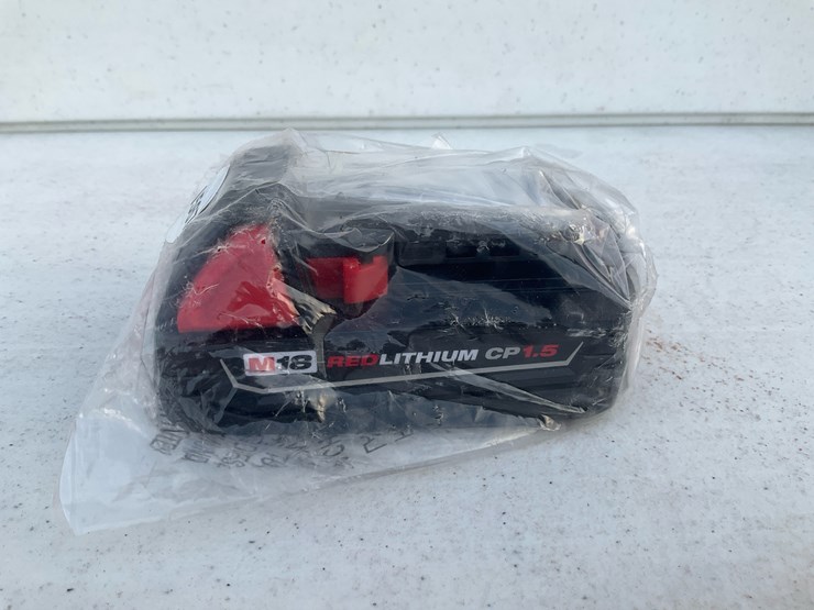 #1567-•-milwaukee-m18-cp1.5-battery-image-2