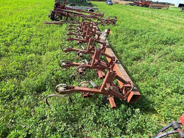 #4426-•-noble-digger-image-2