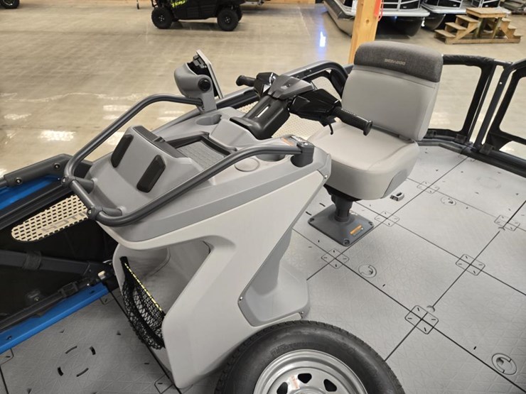 #1787-•-sea-doo-switch-boat-image-20