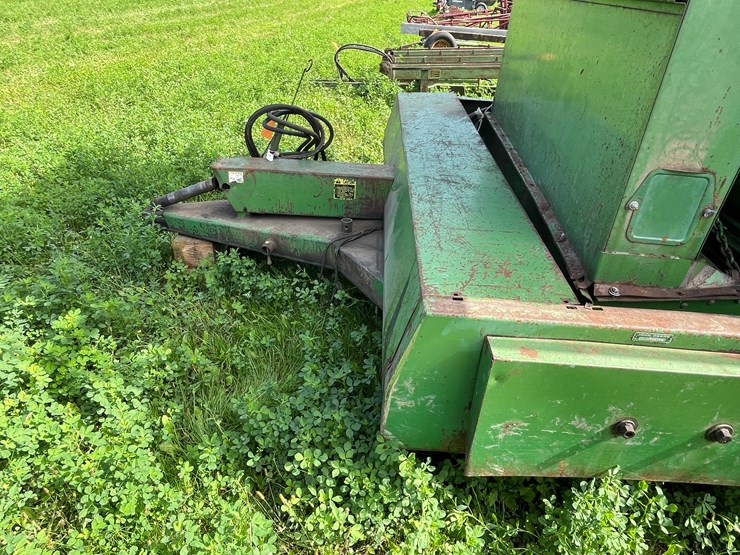 john-deere-200-image-13