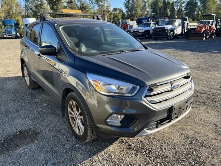 2017-ford-escape-image-2