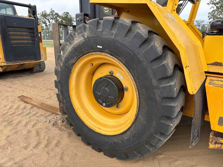 sellick-s60j4i-2-rough-terrain-forklift-image-10