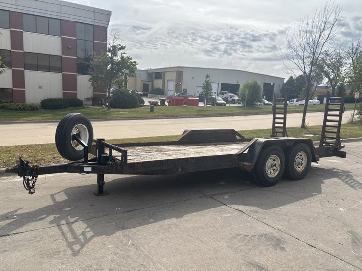 #5075-•-2004-b-&-b-18'-utility-trailer-image-1