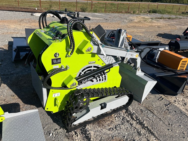 #53-•-2025-landhero-ldh-t460-mini-track-skid-steer-image-2
