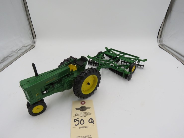 john-deere-model-70-1/16th-scale-tractor-with-disc-image-1