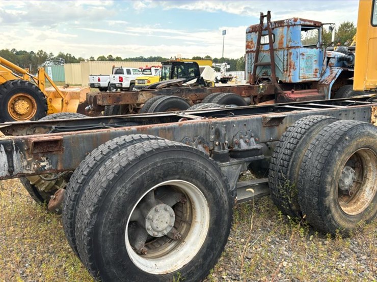 #1960-•-1982-8-wheel-gmc-truck-image-25