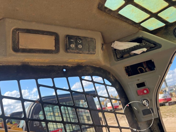 2018-caterpillar-289d-image-24