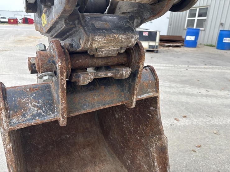 2019-bobcat-e85-image-28