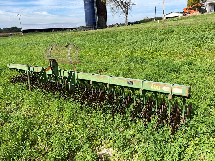 john-deere-400-image-1