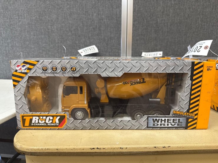 unused-toy-remote-controlled-cement-truck-image-1