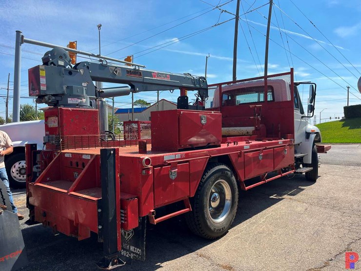 2018-international-durastar-4300-image-3