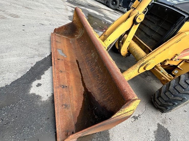 2006-caterpillar-416d-image-24