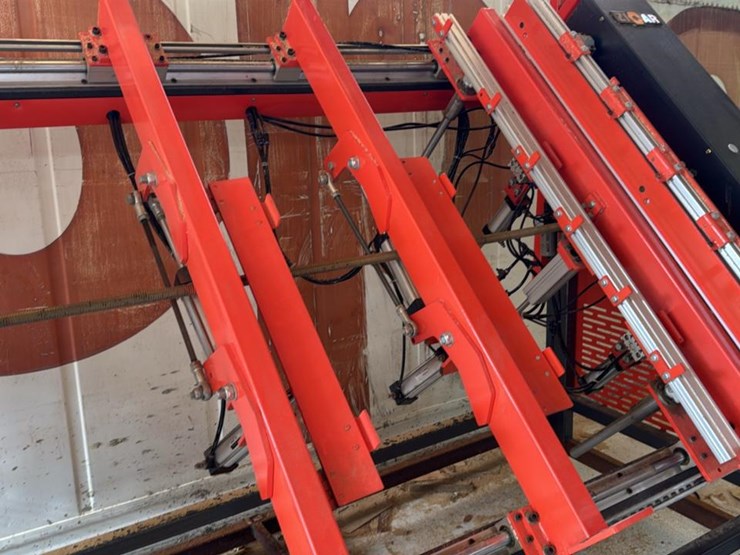 #105-•-2025-pallet-nailer-image-15