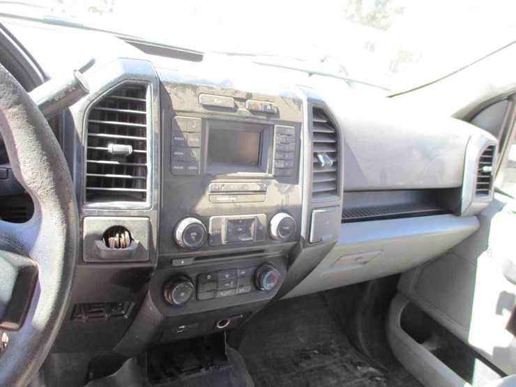 2016-ford-f150-image-9