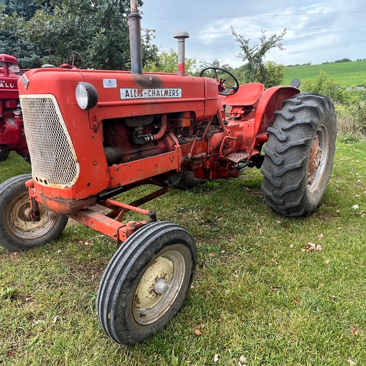 #3376 • D17 Allis Chalmers Tractor