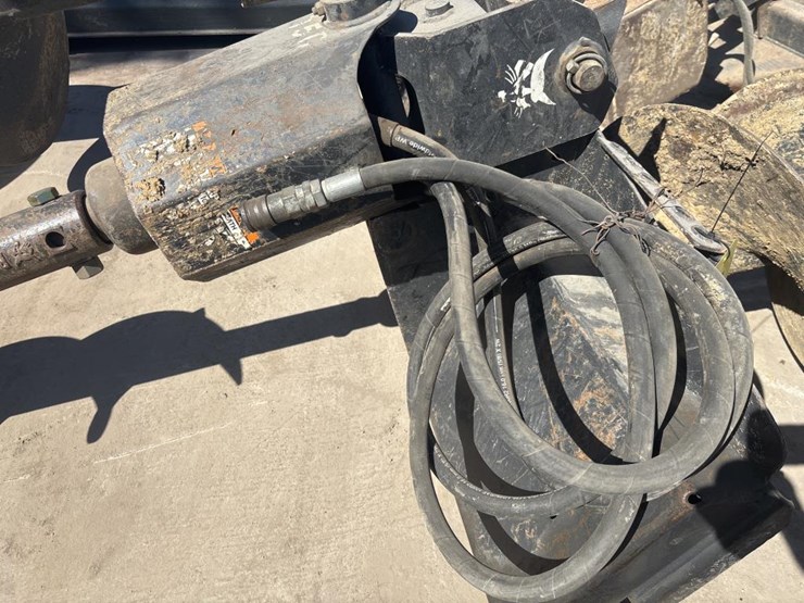 #5094-•-bobcat-15c-skid-steer-12"-auger-image-6