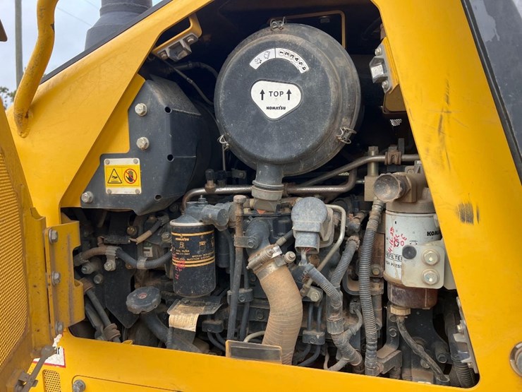 2021-komatsu-d39px-24-image-12