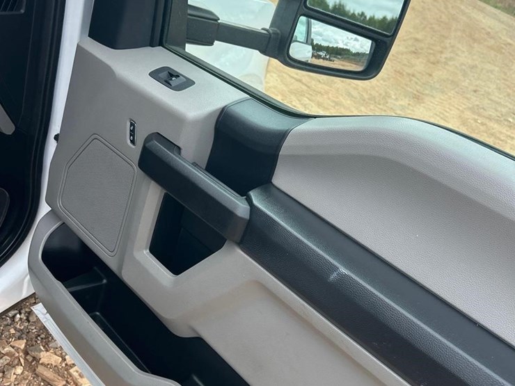 2019-ford-f350-sd-xl-image-21