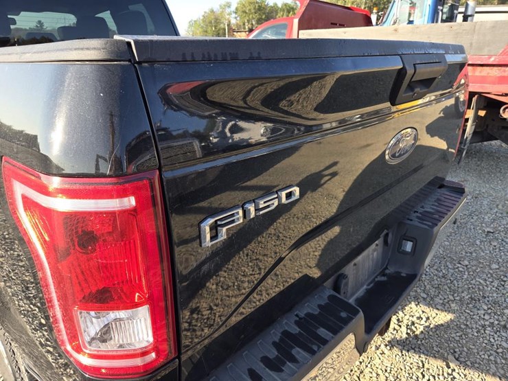 2017-ford-f150-image-21