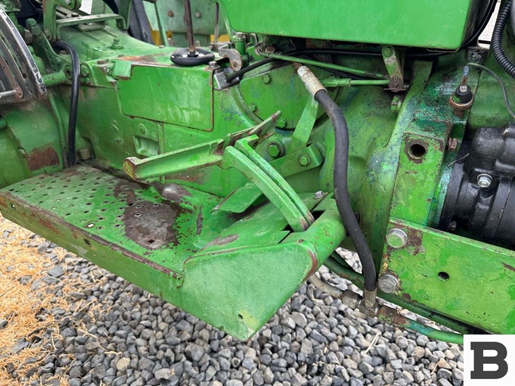 1976-john-deere-2640-image-51