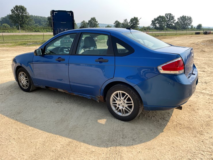 #115-•-2011-ford-focus-(has-wi-title)-image-7