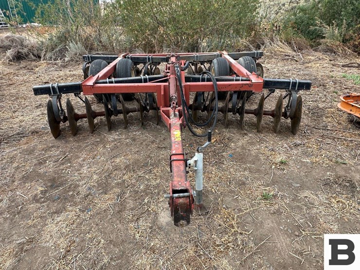 hesston-2420-image-8