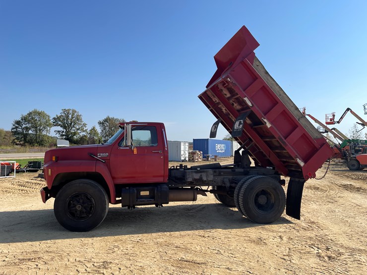 ford-f800-image-87