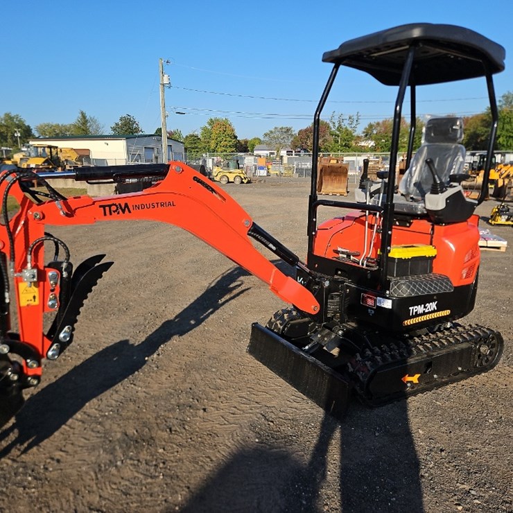 TPM INDUSTRIAL TPM-20K MINI EXCAVATOR