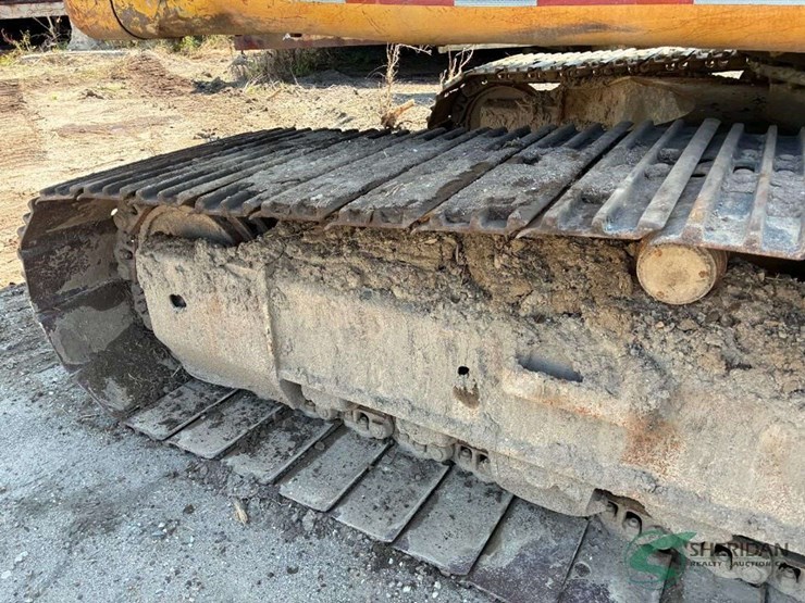 komatsu-pc220-lc-image-15
