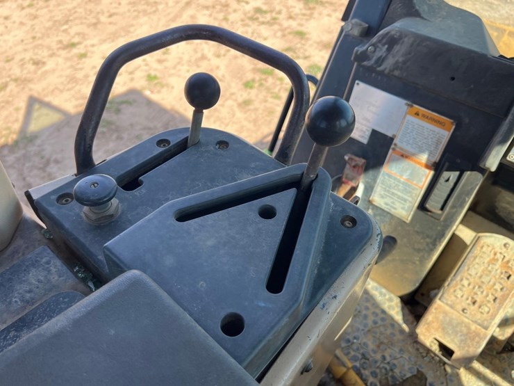 caterpillar-953c-image-35