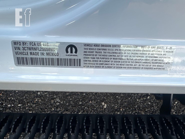 2025-ram-5500-hd-image-35