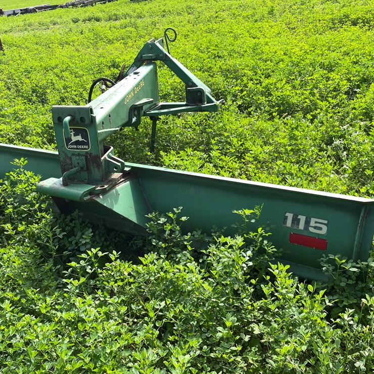 JOHN DEERE 115