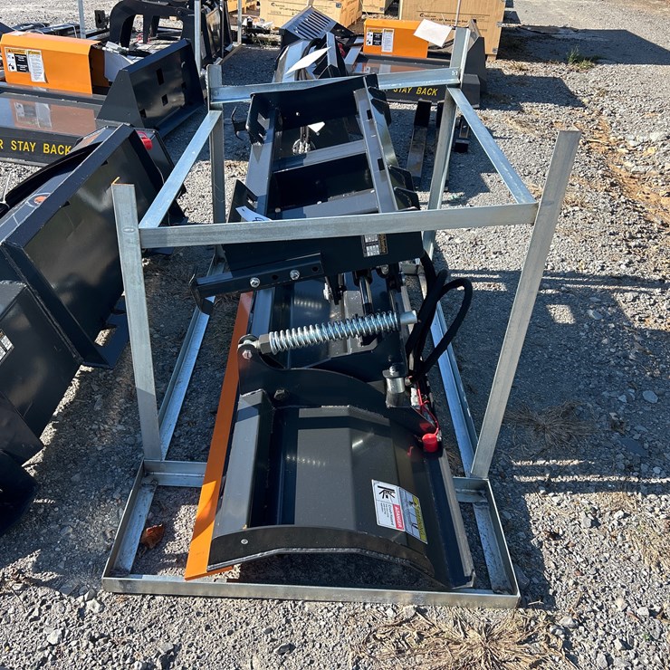 #86 • 84” SKID STEER HYDRAULIC BLADE
