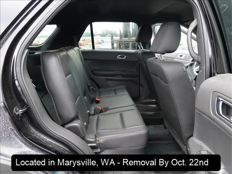 2015-ford-explorer-image-23